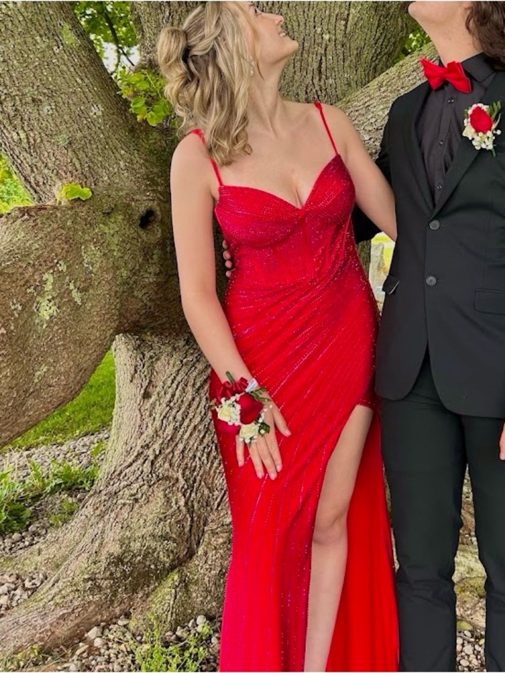 MUST GO! Aria Couture Red Sparkling Prom Gown